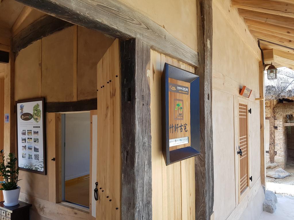 Jukheon Traditional House Andong Extérieur photo