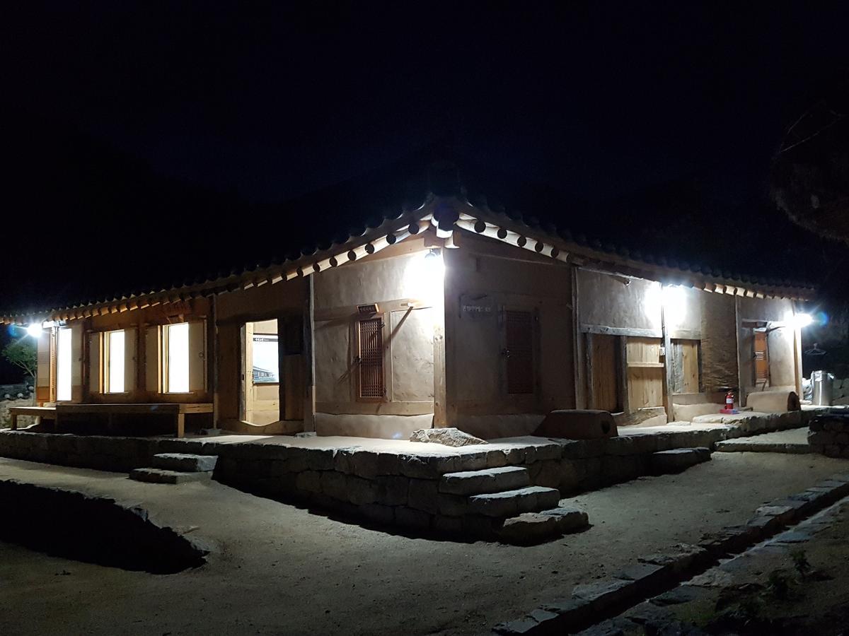Jukheon Traditional House Andong Extérieur photo