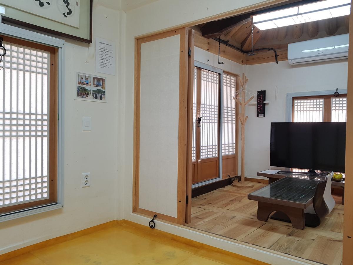 Jukheon Traditional House Andong Extérieur photo