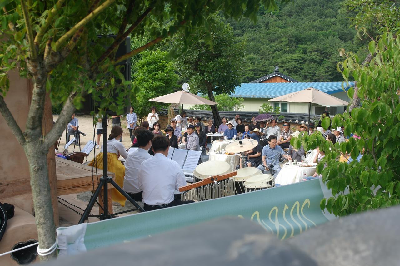 Jukheon Traditional House Andong Extérieur photo